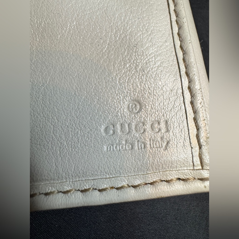 Gucci Tan and Brown GG Monogram Wallet - Picture 9 of 16